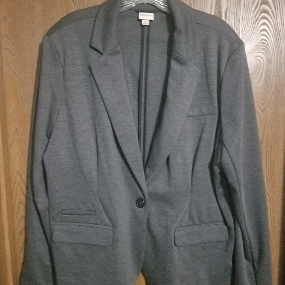 Blazer. NWT